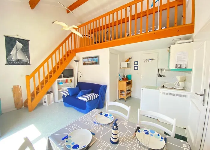 Holiday home Maison Avec Piscine, Tennis A 300m De La - 2 Chambres, Terrasse Et Parking Prive - Fr-1-231-267 *