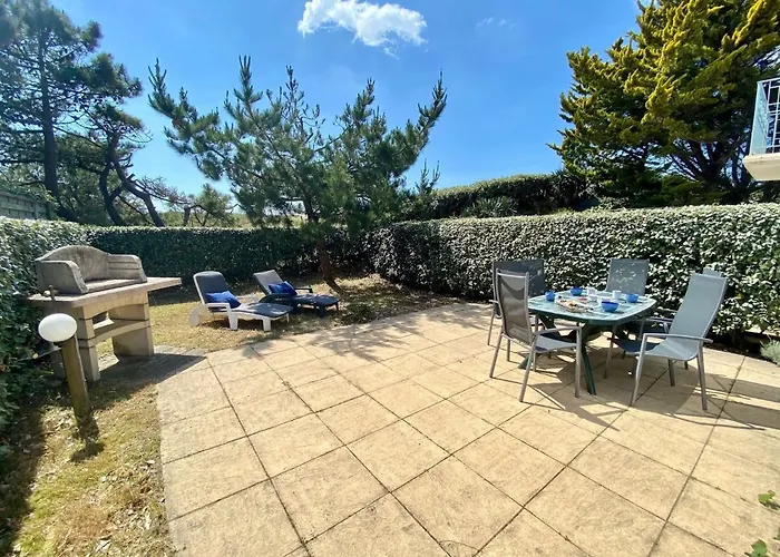 Holiday home Maison Avec Piscine, Tennis A 300m De La - 2 Chambres, Terrasse Et Parking Prive - Fr-1-231-267 Bretignolles-sur-Mer